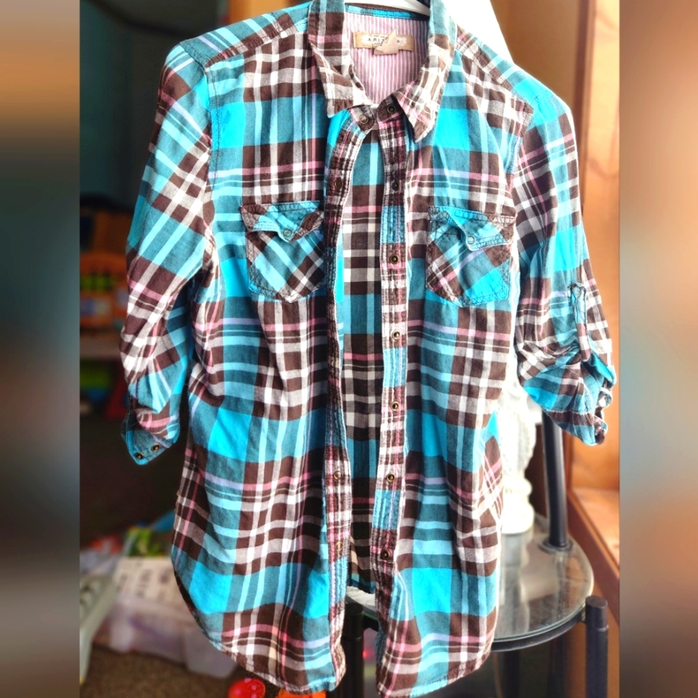 ARIZONA》Button-Up Plaid Shirt